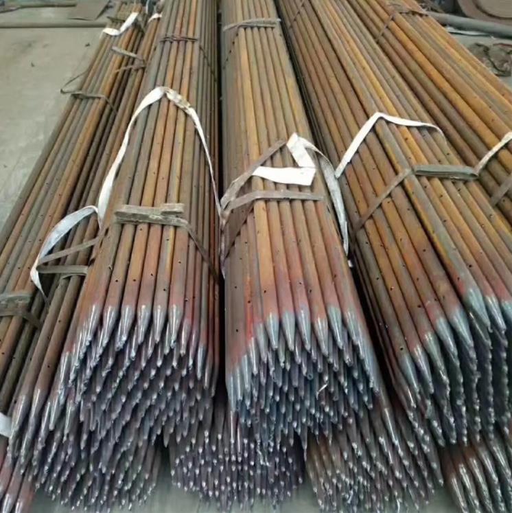 管棚管.jpg 管棚管.jpg